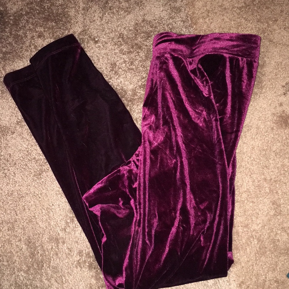 Old Navy Maroon Velvet/Velour Leggings XL
